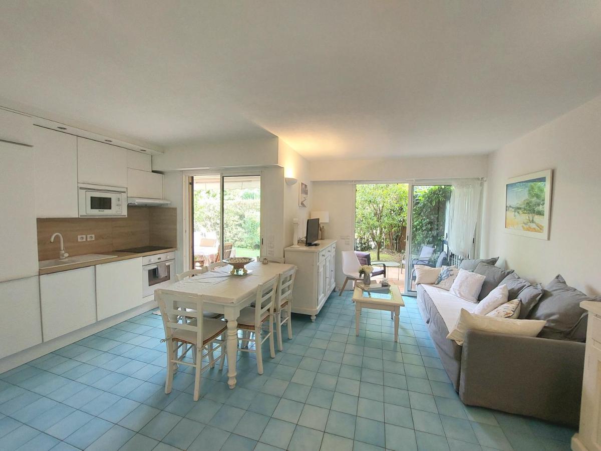 Plage La Salis 3 Chambres, Jardin - 3 Bedrooms Antibes Exteriör bild