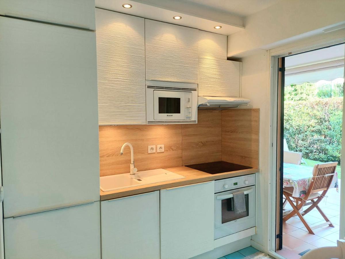 Plage La Salis 3 Chambres, Jardin - 3 Bedrooms Antibes Exteriör bild